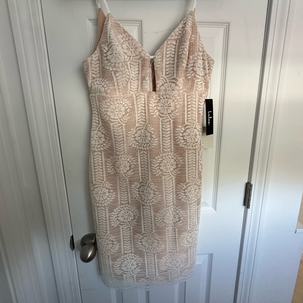 BRIDAL LOT Lulu's Delicate Cream Lace Dress